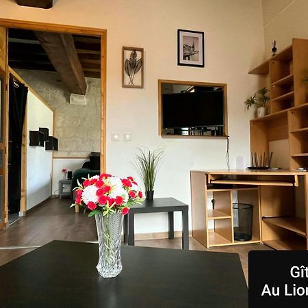 Ferienwohnung Au Lion D'Or Les Roches-l'Eveque Exterior foto